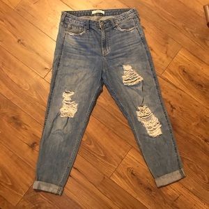 Hollister boyfriend jeans size 9